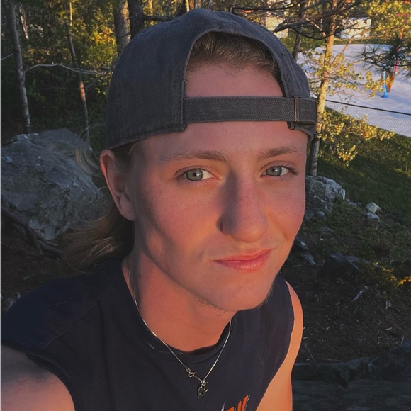 Meet your Posher, Sophos - Picture 1 of 1